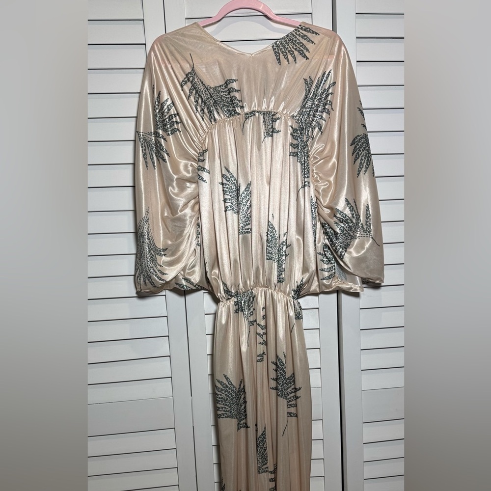 NWT Zara Wrinkled Effect Printed Satin Maxi Dress in Ecru, Size Large - Picture 7 of 8